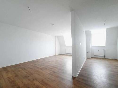 Foto - Wohnung zum Mieten in Plauen 260,27 € 54.45 m²