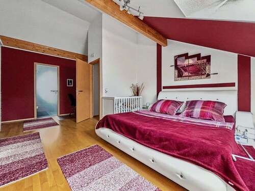 Foto - Haus zum Kaufen in Eschborn 749.500,00 € 126 m²