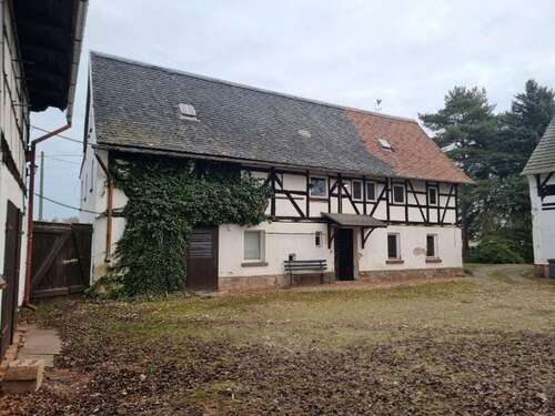 Foto - Haus zum Kaufen in Werdau 98.000,00 € 170 m²