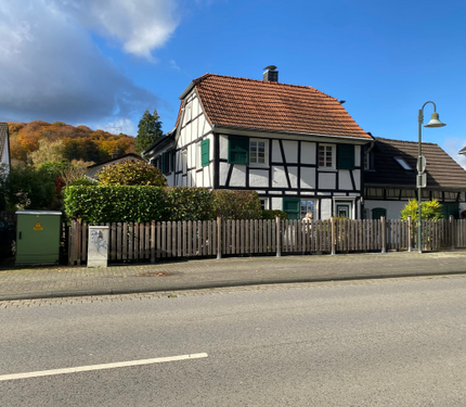 Foto - Haus zum Kaufen in Rösrath 595.000,00 € 154.49 m²
