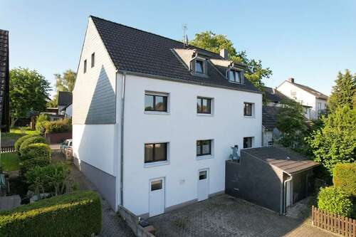 Foto - Haus zum Kaufen in Ruppichteroth 349.000,00 € 269 m²