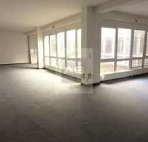 Büro in Zwickau 450,00 € 135.22 m²