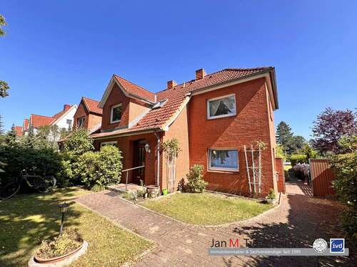 Foto - Haus zum Kaufen in Groß Grönau 299.000,00 € 133 m²