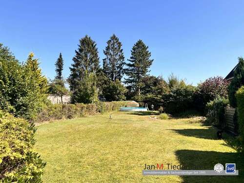 Foto - Grundstück zu verkaufen in Groß Grönau 250.000,00 € 830 m²