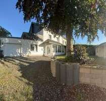 Haus zum Kaufen in Stolberg 350.000,00 € 180 m²