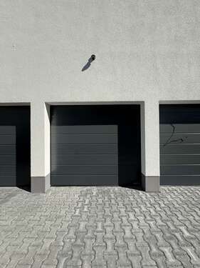 Foto - Garage zu vermieten in Maintal 180,00 € 15 m²