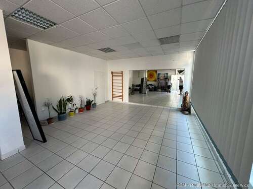 Foto - Einzelhandel in Obertshausen 1.300,00 € 67 m²