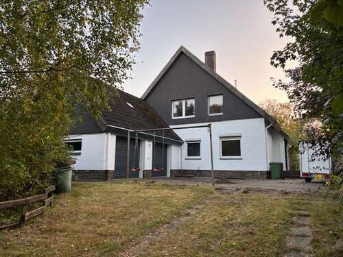 Foto - Haus zum Kaufen in Neuberend 350.000,00 € 240 m²