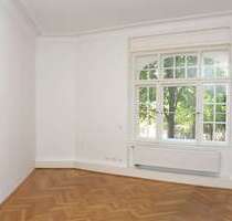 Büro in München 615,00 € 30 m² - 615,00 EUR Kaltmiete, ca.  30,00 m² in München (PLZ: 81675)
