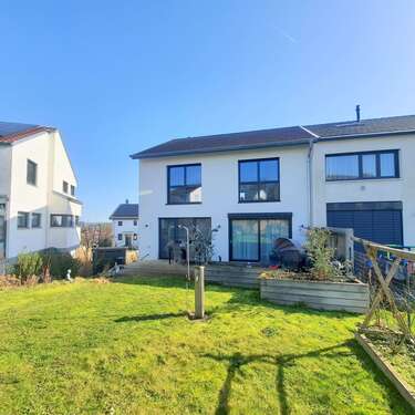 Foto - Haus zum Kaufen in Karlsruhe-Stupferich 869.000,00 € 169 m²