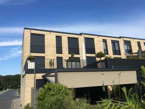 Foto - Haus zum Mieten in Wolfsburg 2.200,00 € 200 m²