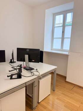 Foto - Büro in München 430,00 € 4 m² - 430,00&nbsp;EUR Kaltmiete, ca.&nbsp; 4,00&nbsp;m&sup2;