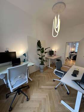 Foto - Büro in Munich 675,00 € 90 m² - 675,00 EUR Kaltmiete, ca.  90,00 m²
