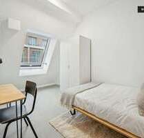 WG-Zimmer in Berlin 685,00 € 15 m²