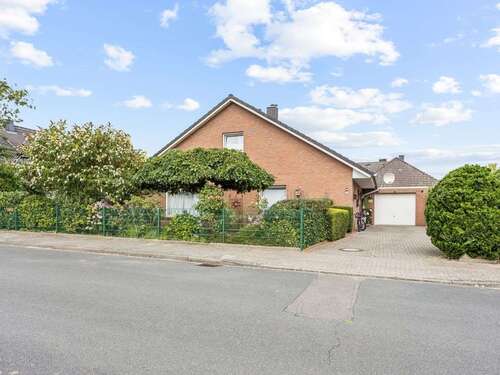 Foto - Haus zum Kaufen in Loxstedt 425.000,00 € 185 m²