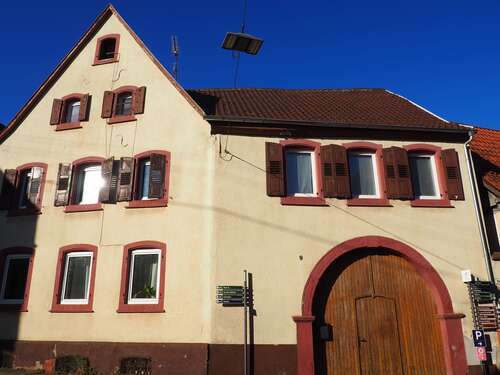 Foto - Haus zum Kaufen in Birkweiler 299.000,00 € 220 m²