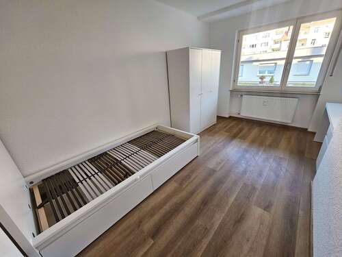 Foto - Wohnung zum Mieten in Karlsruhe 300,00 € 12 m²