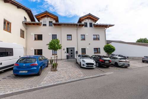 Foto - Wohnung zum Mieten in Griesstätt 910,00 € 75.84 m²