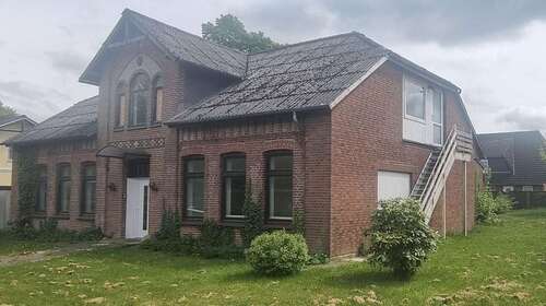 Foto - Haus zum Kaufen in Wees 399.000,00 € 430 m²
