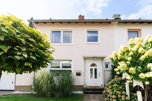 Foto - Haus zum Kaufen in Wiesbaden 695.000,00 € 143 m²