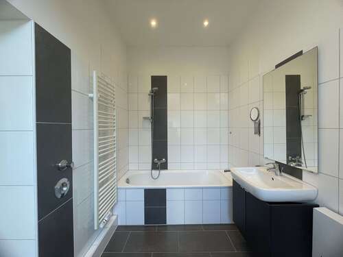 Foto - Wohnung zum Mieten in Düsseldorf 1.380,00 € 85.01 m²