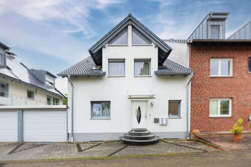 Foto - Haus zum Kaufen in Köln 985.000,00 € 181.35 m²