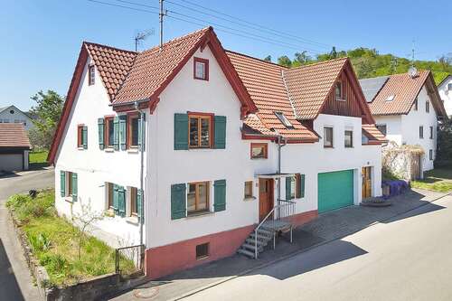 Foto - Haus zum Kaufen in Sonnenbühl-Willmandingen 275.000,00 € 219.62 m²