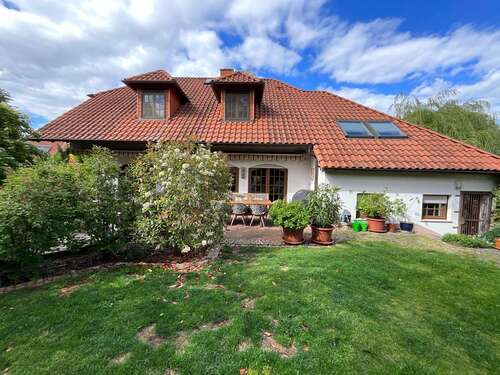 Foto - Haus zum Kaufen in Dackenheim 829.000,00 € 218.72 m²