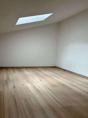Foto - Wohnung zum Mieten in Dresden 254,87 € 23.17 m²