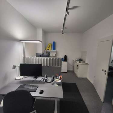 Foto - Büro in München 370,00 € 4 m² - 370,00&nbsp;EUR Kaltmiete, ca.&nbsp; 4,00&nbsp;m&sup2;