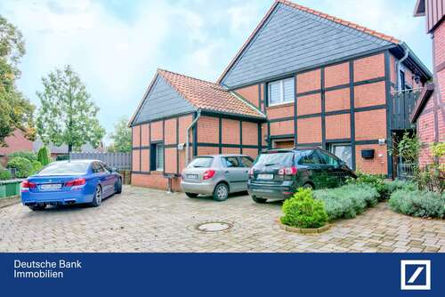 Foto - Haus zum Kaufen in Algermissen 239.000,00 € 220 m²