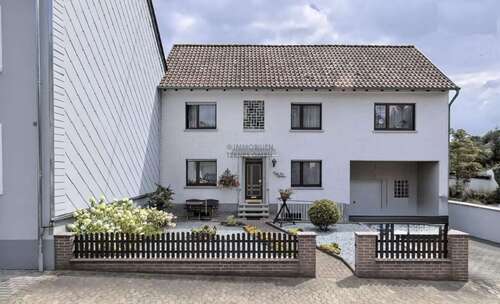 Foto - Haus zum Kaufen in Saarbrücken 173.000,00 € 150 m²