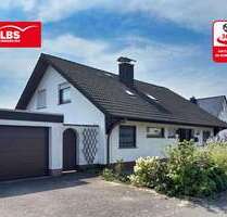 Haus zum Kaufen in Augustdorf 395.000,00 € 196.6 m²