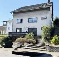 Haus zum Kaufen in Mandelbachtal-Ommersheim 209.000,00 € 196 m²