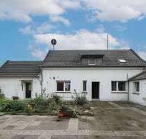 Haus zum Kaufen in Rommerskirchen 415.000,00 € 130 m²