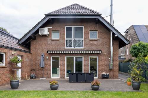 Foto - Haus zum Kaufen in Duisburg 785.000,00 € 136 m²
