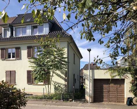 Foto - Haus zum Kaufen in Freiburg 860.000,00 € 220 m²