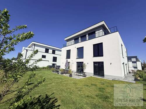 Foto - Haus zum Kaufen in Butzbach 1.350.000,00 € 378 m²
