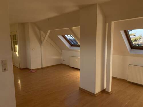 Foto - Wohnung zum Mieten in Chemnitz 339,00 € 72 m²