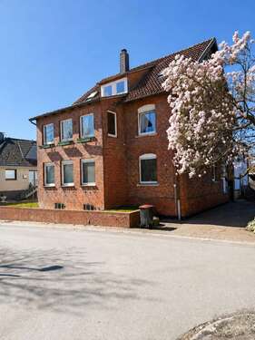 Foto - Haus zum Kaufen in Emmerthal 289.000,00 € 383 m²