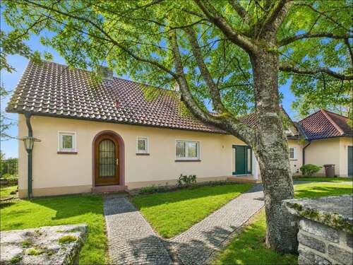 Foto - Haus zum Kaufen in Johannesberg Breunsberg 980.000,00 € 280 m²
