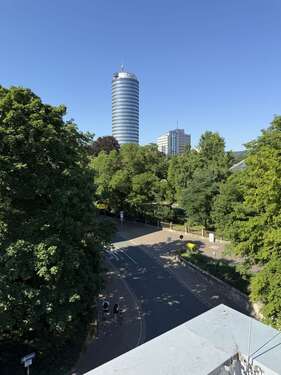 Foto - Büro in Jena 9.070,00 € 720 m² - 9.070,00&nbsp;EUR Kaltmiete, ca.&nbsp; 720,00&nbsp;m&sup2;