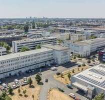 Halle in Berlin 1.902,38 € 174.53 m²