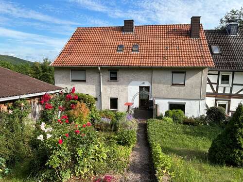 Foto - Haus zum Kaufen in Waldkappel 73.000,00 € 160 m²
