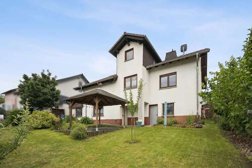 Foto - Haus zum Kaufen in Beselich 289.000,00 € 96 m²