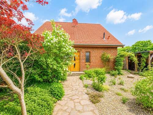 Foto - Haus zum Kaufen in Betzendorf 399.000,00 € 141.03 m²