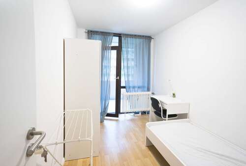 Foto - WG-Zimmer in Düsseldorf 609,00 € 15 m²