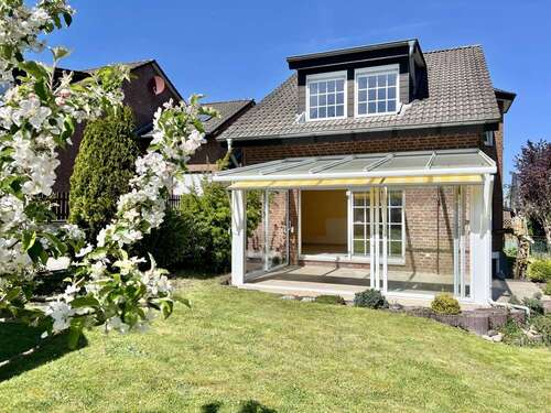 Foto - Haus zum Kaufen in Detmold 309.000,00 € 116.38 m²