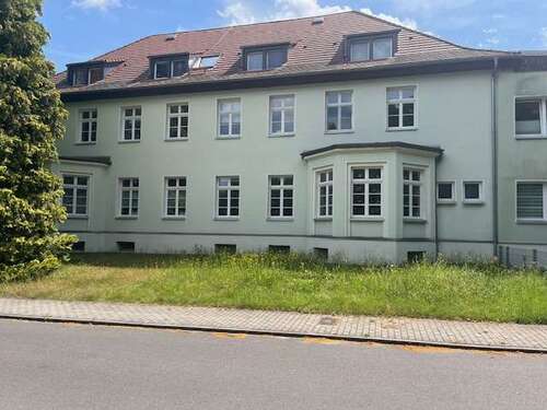 Foto - Wohnung zum Kaufen in Lauta 149.000,00 € 290 m²