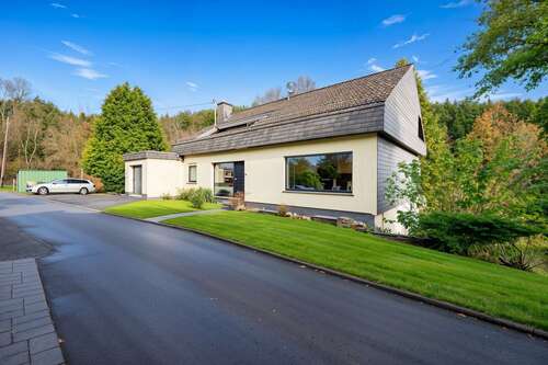 Foto - Haus zum Kaufen in Kreuztal 289.000,00 € 204 m²